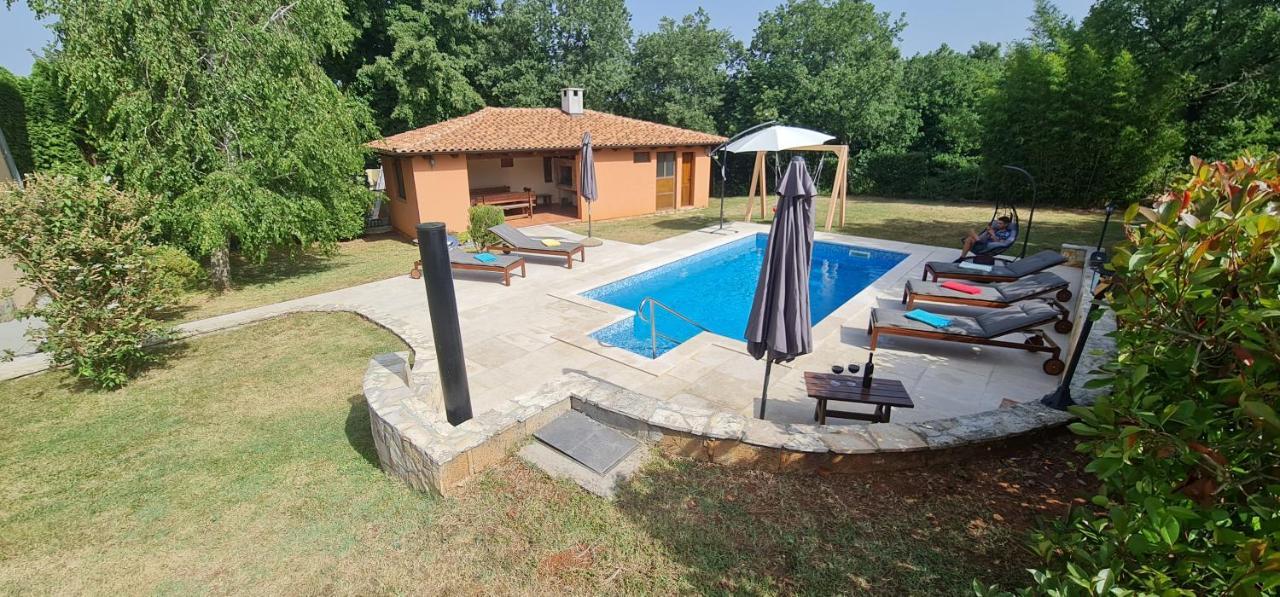 Sunny Garden Villa With Pool Loborika 외부 사진