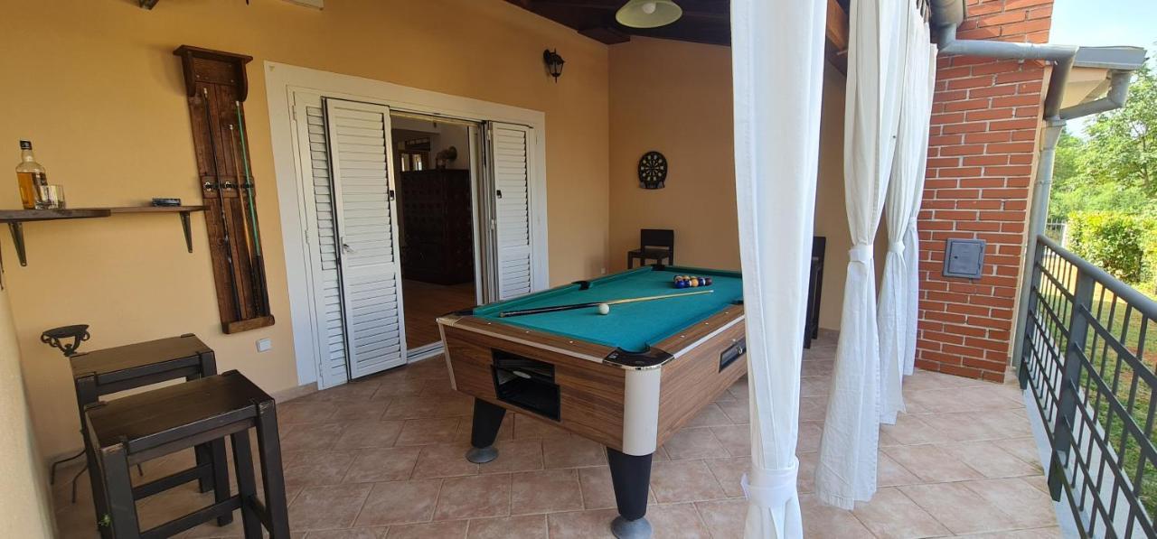 Sunny Garden Villa With Pool Loborika 외부 사진